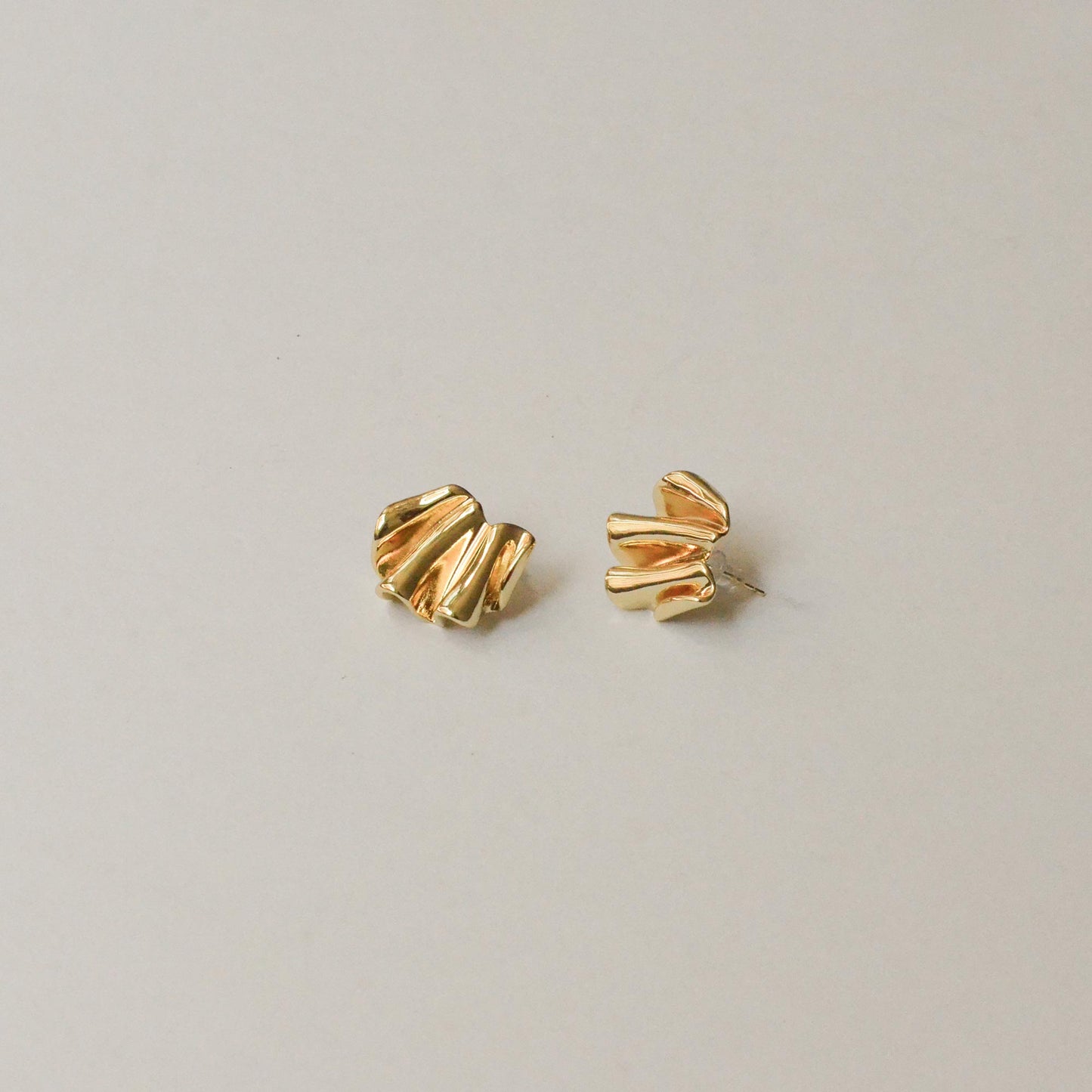Pleated Metal Post Earrings | Gold