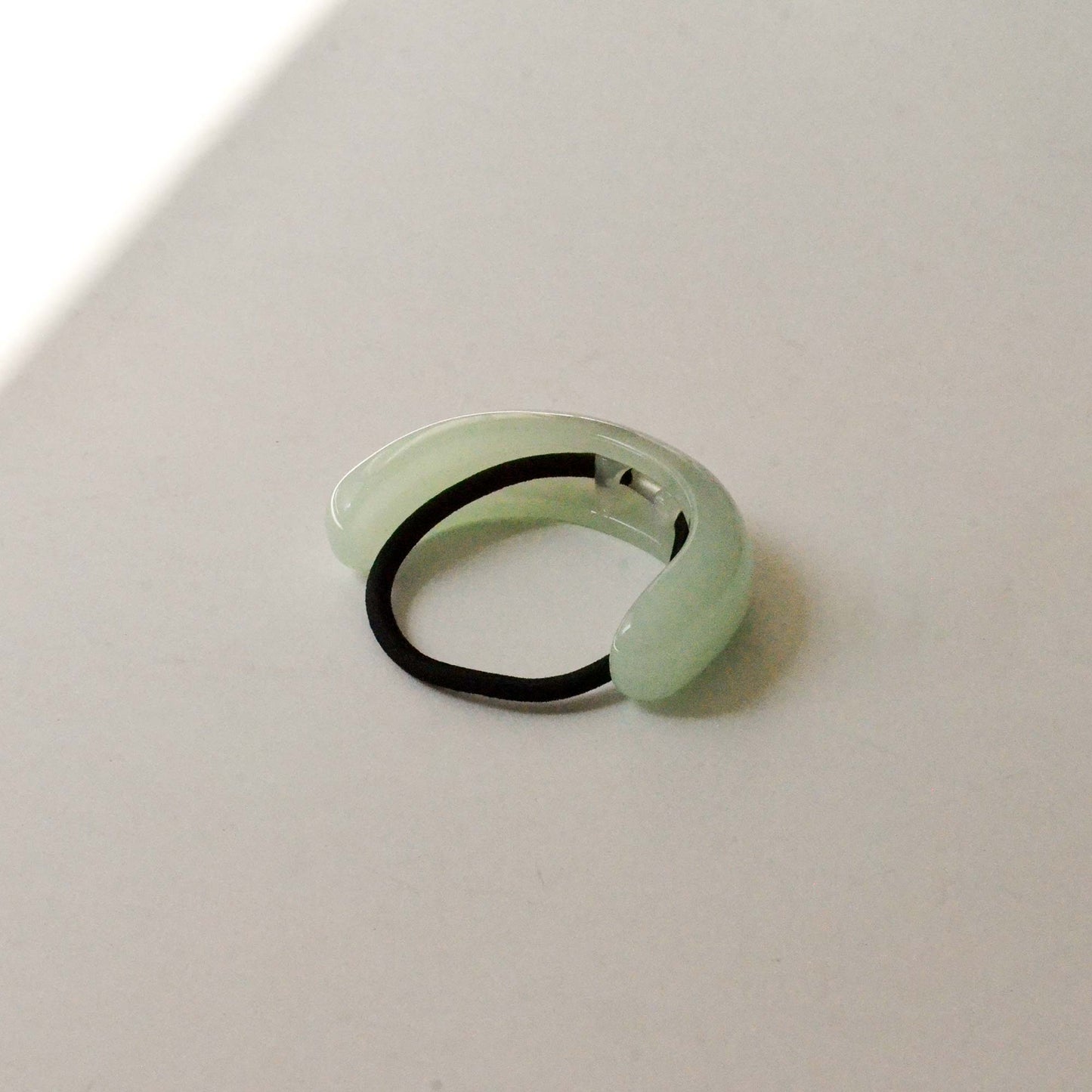 Wide Arch Resin Ponytail Hair Tie | Light Green