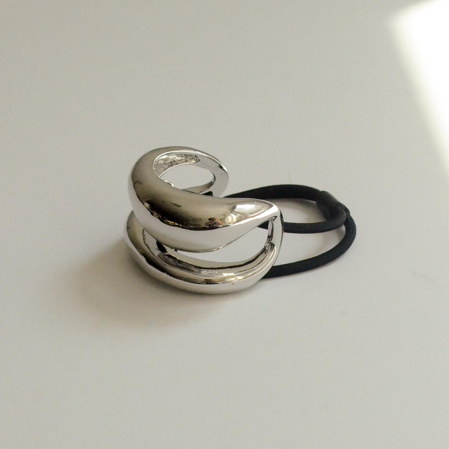 Wide Sculptured Metal Ponytail Hair Tie | Silver
