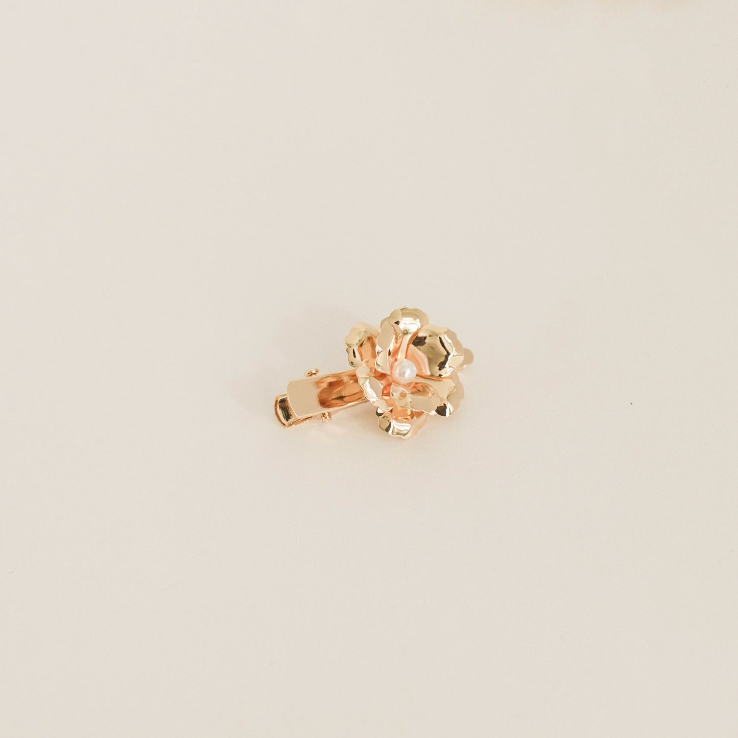 Metal Flower with Plastic Pearl Hair Clips | 3pcs | Gold