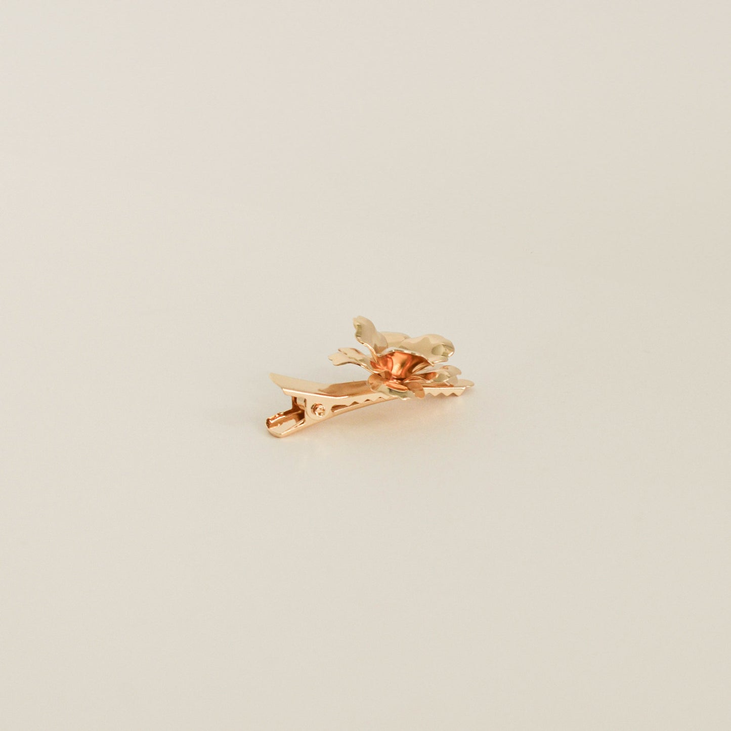 Metal Flower with Plastic Pearl Hair Clips | 3pcs | Gold