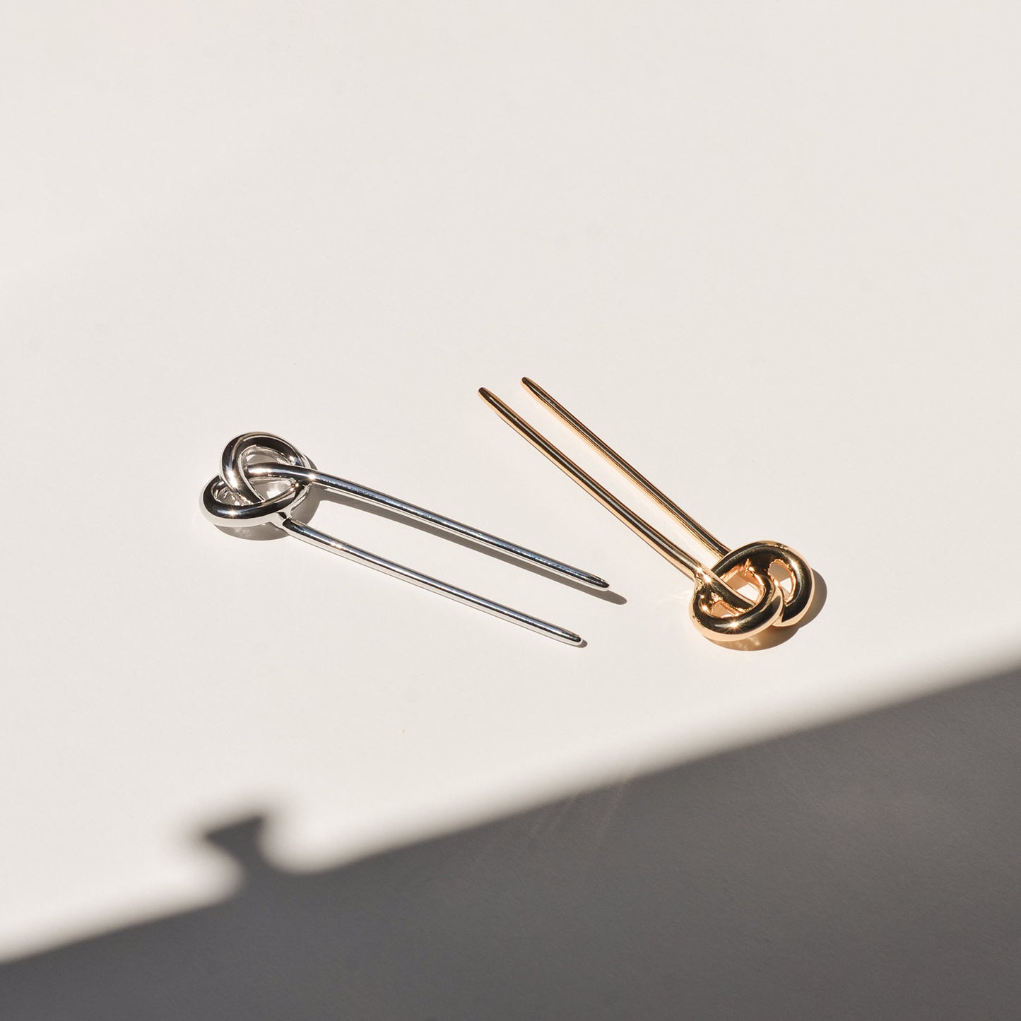 Knot-shaped Hair Stick | Gold
