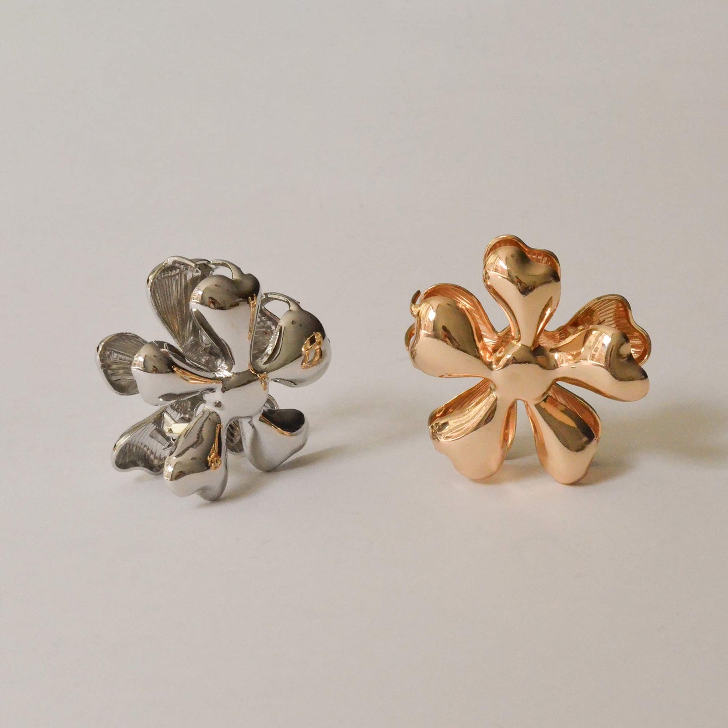 Flower Metal Hair Claw Clip | Silver