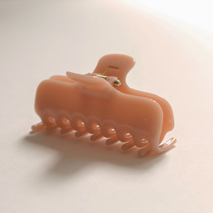Essential Claw Hair Clip | Peach Mist
