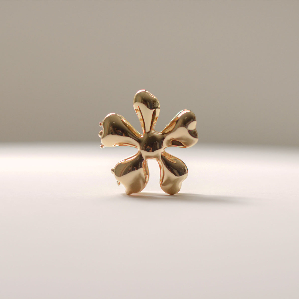 Organic Flower Metal Hair Claw Clip | Gold