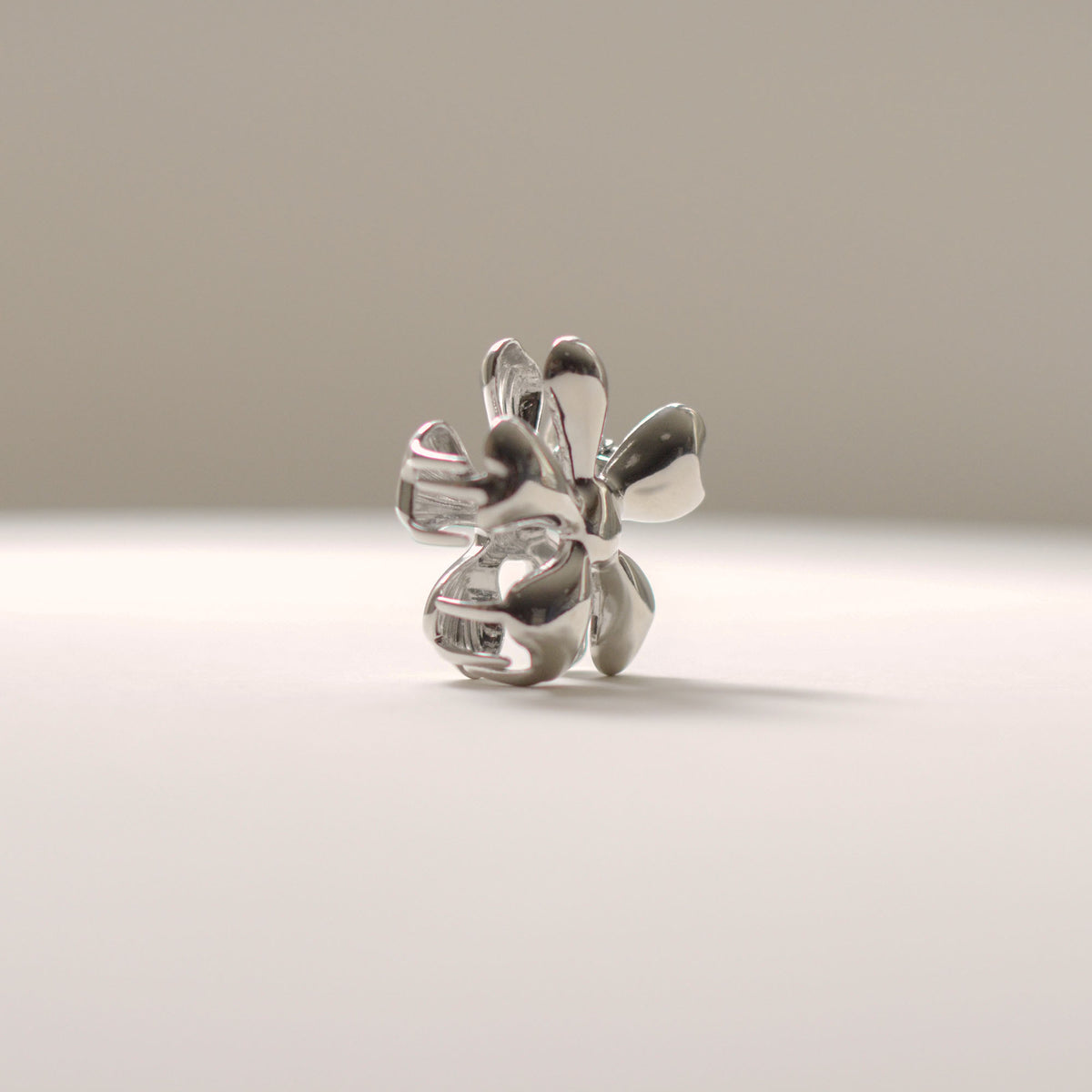 Organic Flower Metal Hair Claw Clip | Silver