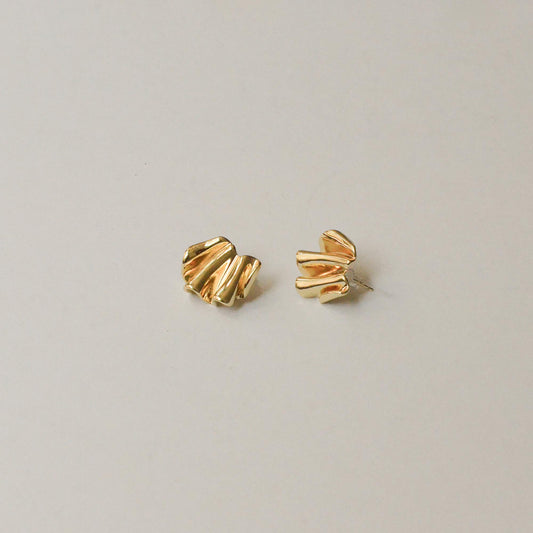 Pleated Metal Post Earrings | Gold