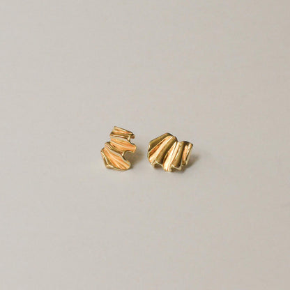 Pleated Metal Post Earrings | Gold