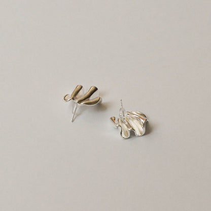 Pleated Metal Post Earrings | Silver