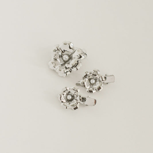 Metal Flower with Plastic Pearl Hair Clips | 3pcs | Silver