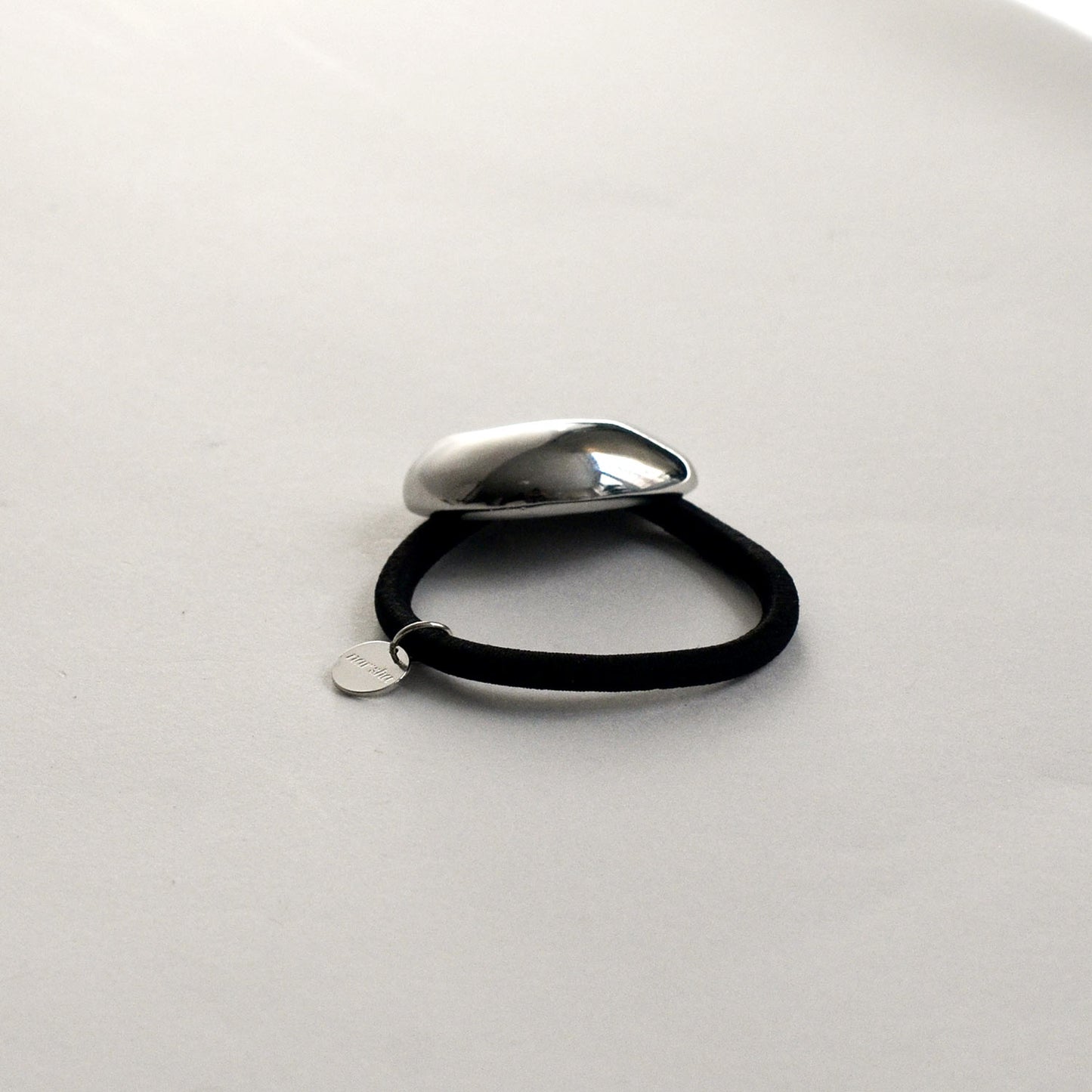 Mini Pebble-Shaped Metal Hair Tie | Silver