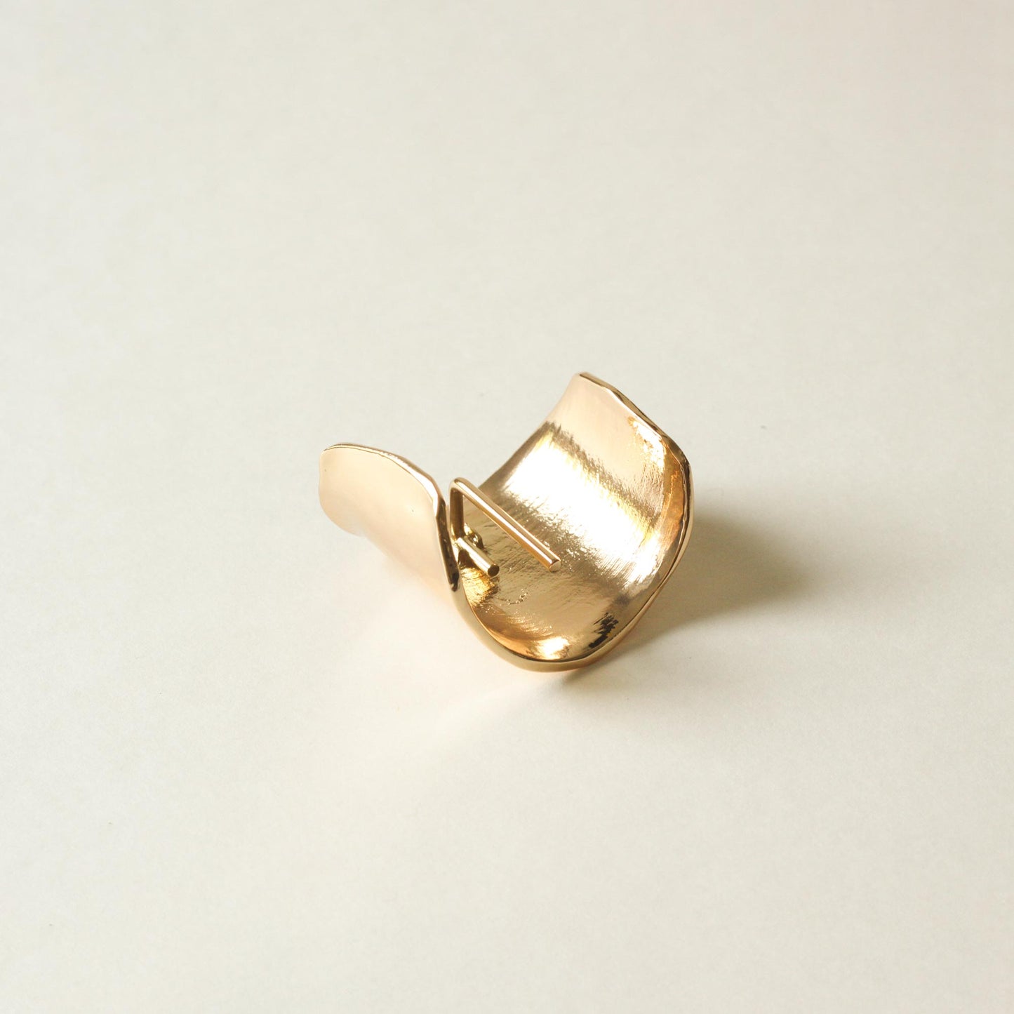 hair cuff holder colored gold