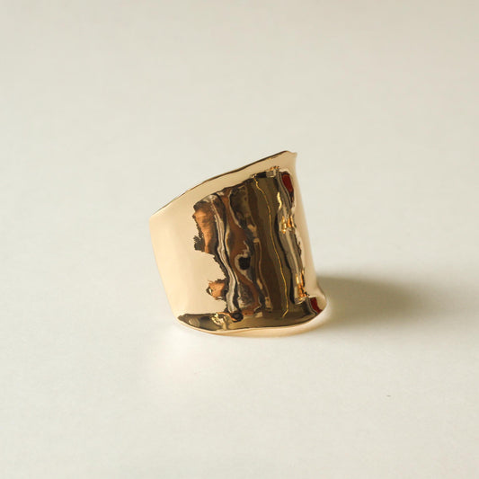 gold textured hair cuff holder